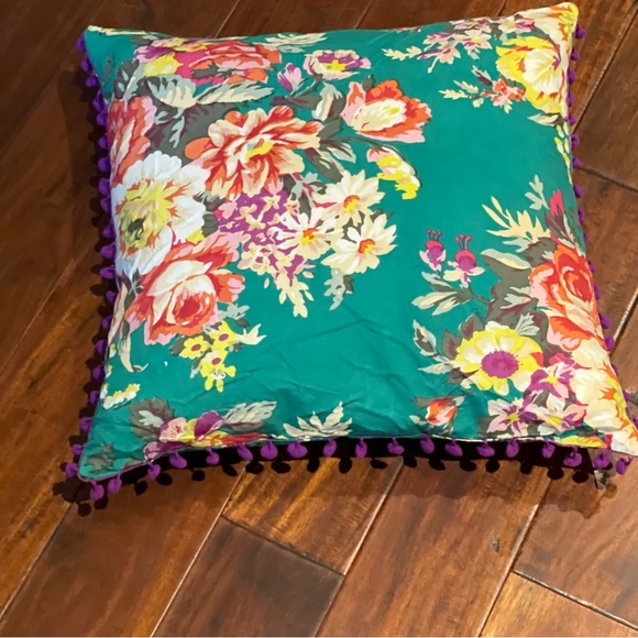 Rare Consuela shabby chic throw pillow 20” - Picture 8 of 9